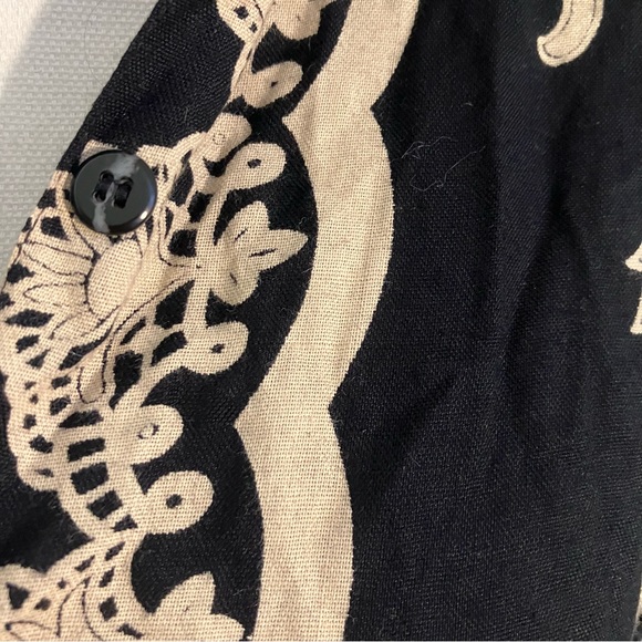 5/$20 Xinqu vintage black/cream intricate de sight collar blouse, long sleeve, M - Picture 3 of 7